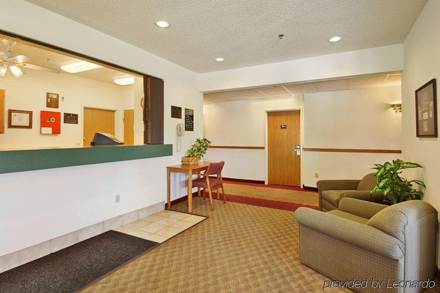Wamego Inn And Suites Interior foto